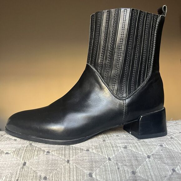 Stuart Weitzman Black Leather Flared Fashion Ankle Boots Elastic Shaft Women 6.5 - Picture 1 of 16